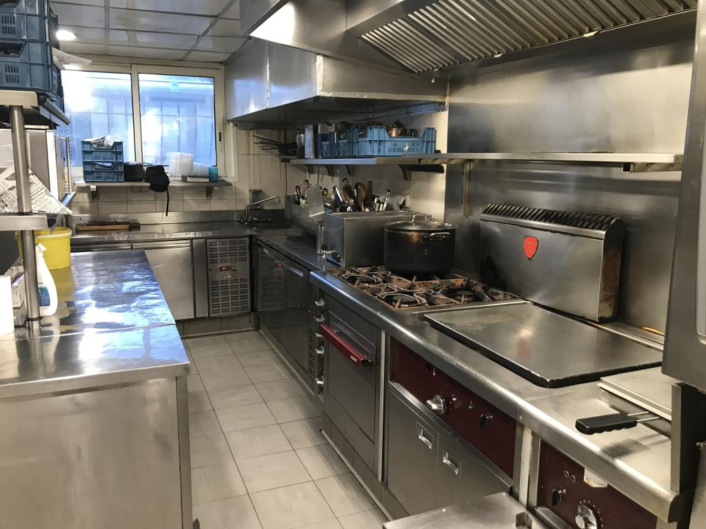 RESTAURANT PIZZERIA  TERRASSE DE 100 COUVERTS  PAYS CANNOIS  EBE 200k€